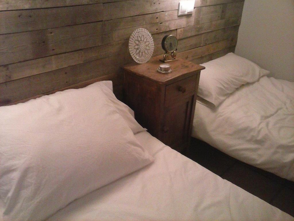 Hostal Royuela מראה חיצוני תמונה